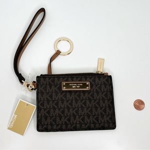 Michael Kors - wristlet